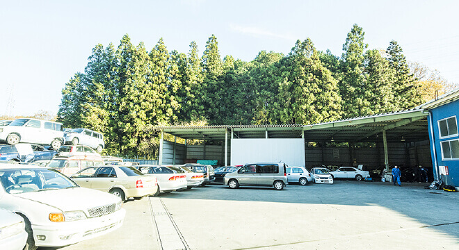 岐阜県で唯一自社で「危険物一般取扱所」を併設している解体工場を持っています。
