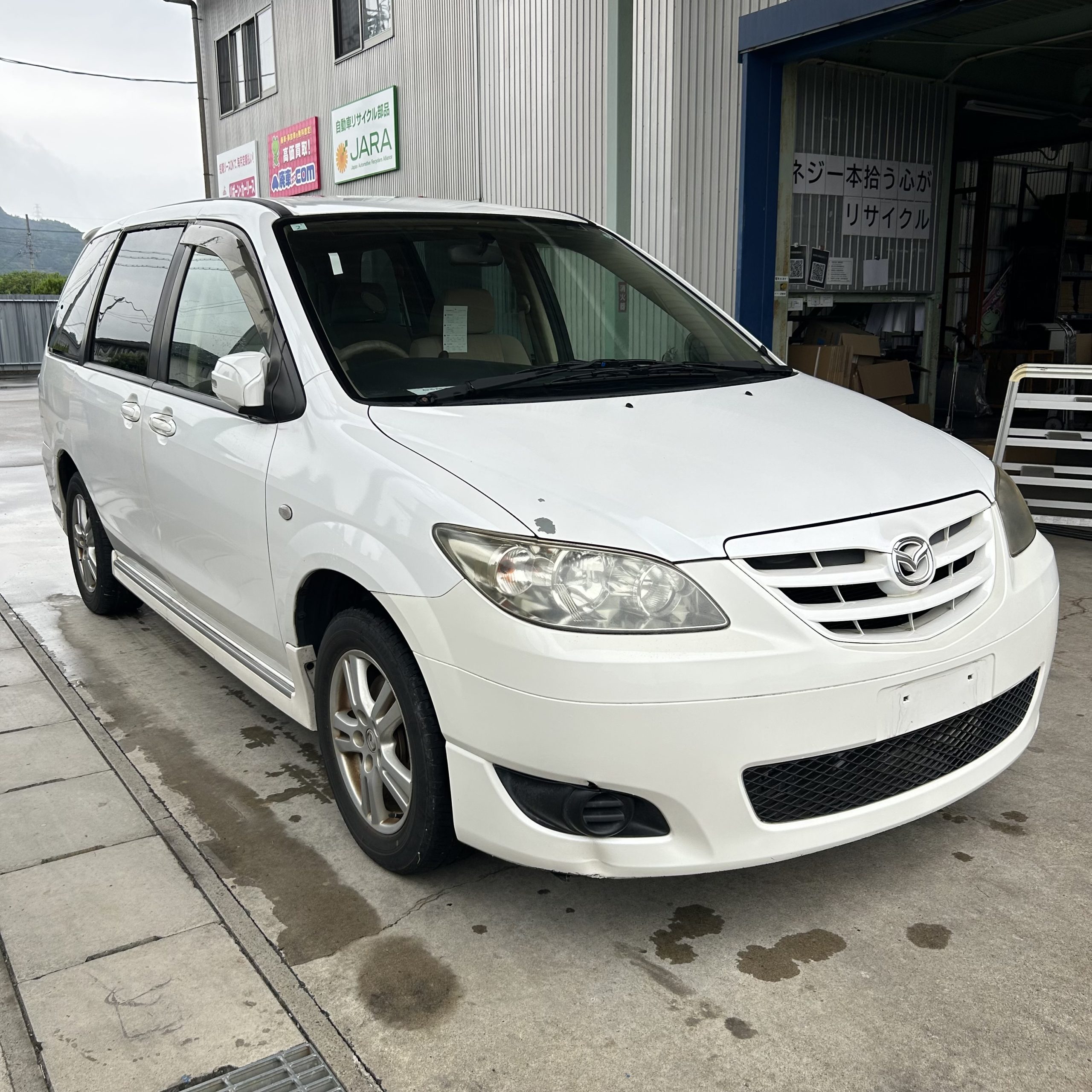 らくがきされる前のMPV